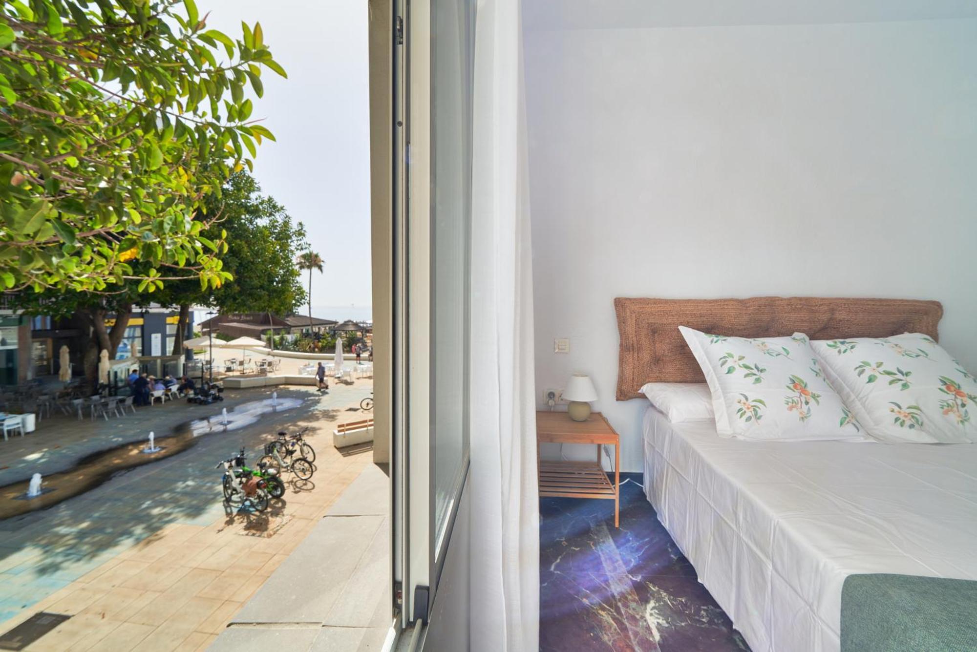 Estepona Beach Apartment Екстер'єр фото
